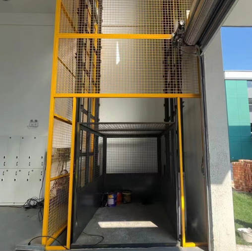 宜丰导轨式升降机助力物流园破解运输难题